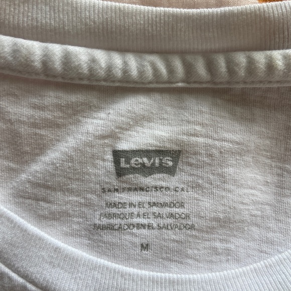 Levi’s Women’s t-shirt | Size M - Picture 5 of 8